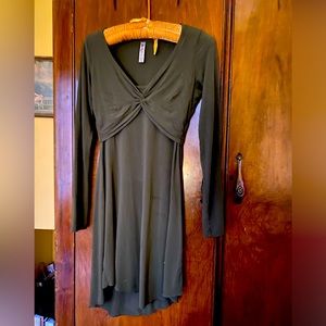 Nomad Hempwear Medium dress Forest green